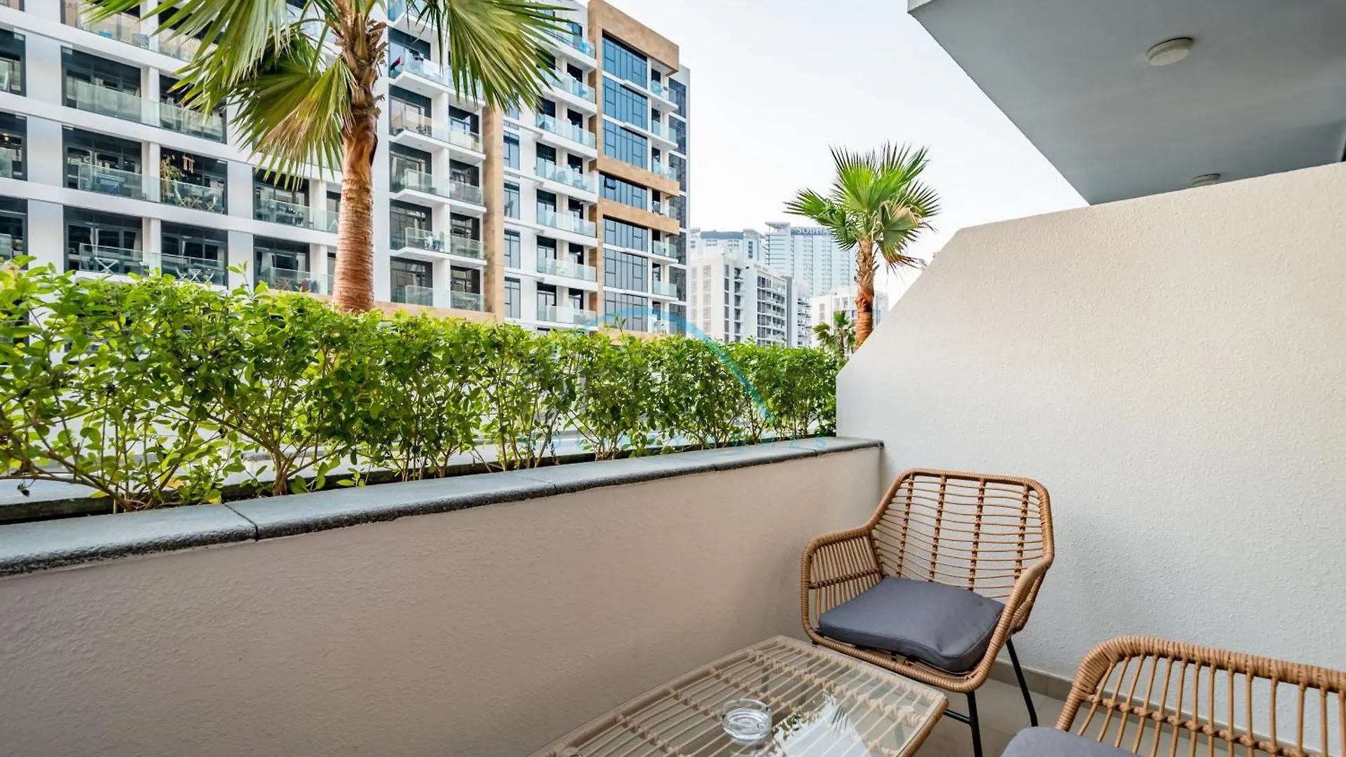 Apartment Charming Studio In Azizi Riviera 48 By Deluxe Holiday Homes Dubai